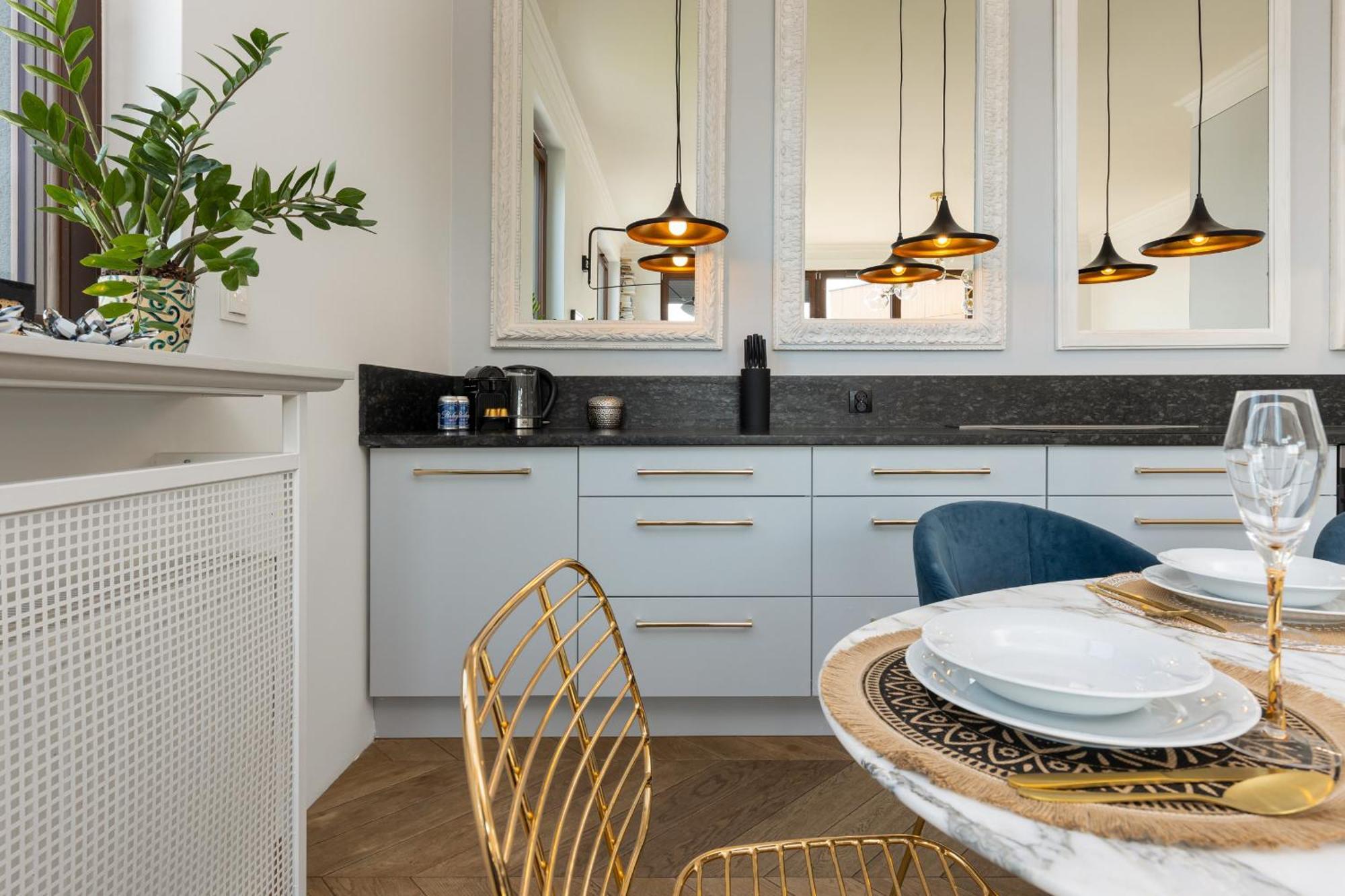 Royal Garden Apartment In Wilanow By Renters Prestige Varsó Kültér fotó